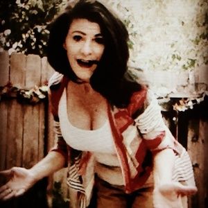 Meet your Posher, Christine